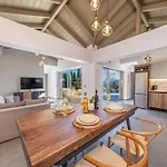 Vila Fernando - F&a Golden Stone
