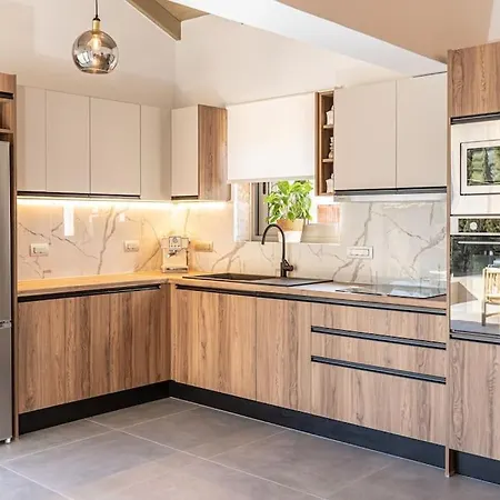 Fernando - F&a Golden Stone Loukata (Kefalonia)